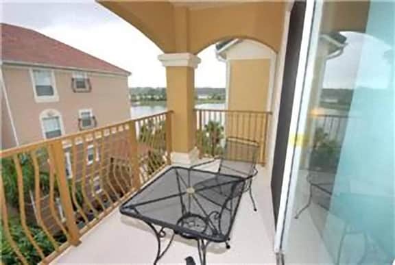 2 Bed Lake View | 1.4 Miles to Epic Universe - Image 4